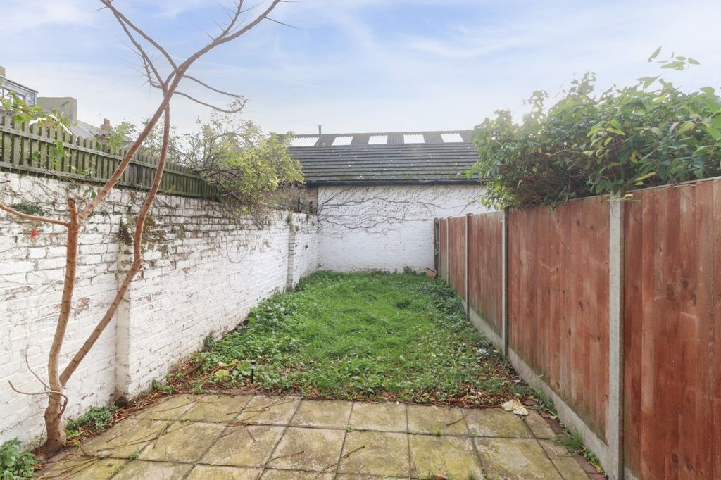 Property photo 3 of 11 Picture 3