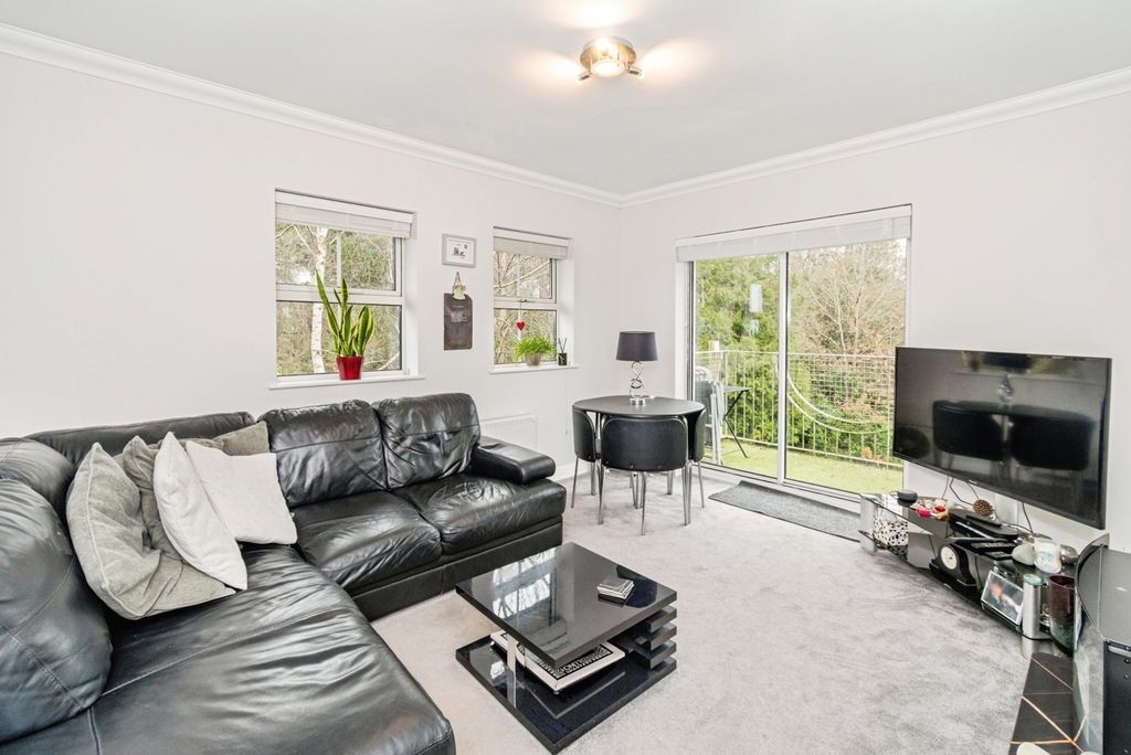 Property photo 2 of 17 Pbox-Img.Jpg