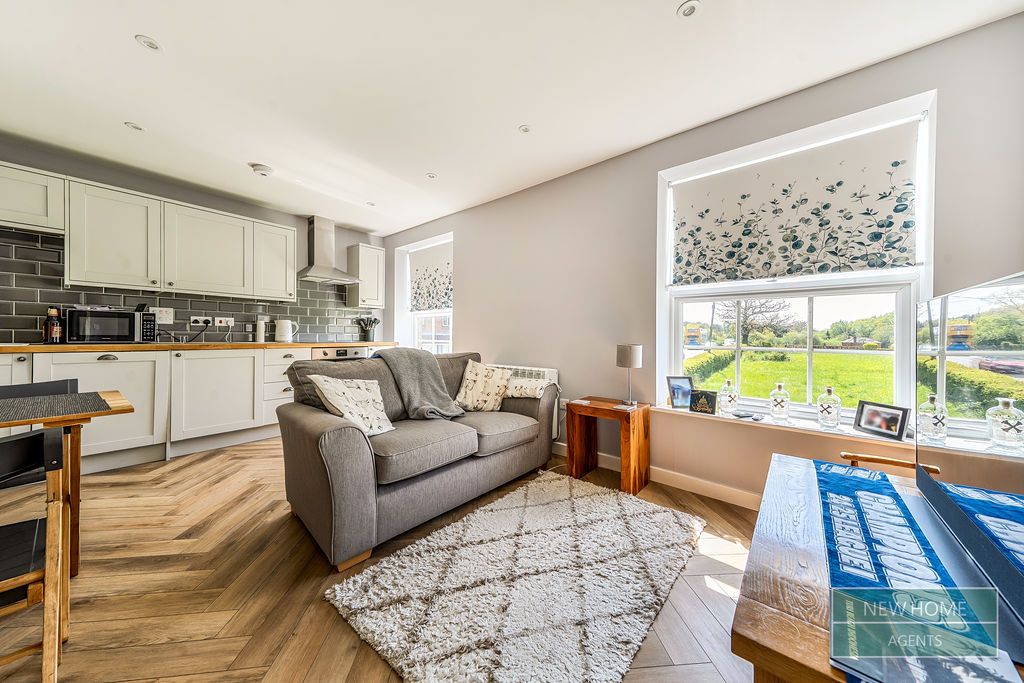 Property photo 2 of 17 Photo 5