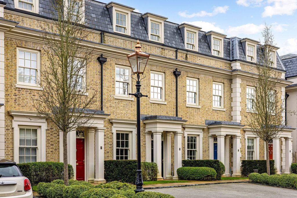 Property photo 1 of 13