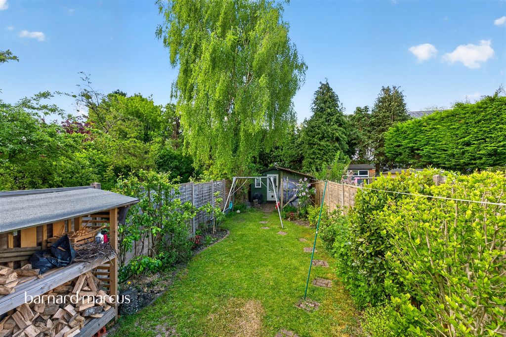 Property photo 2 of 11