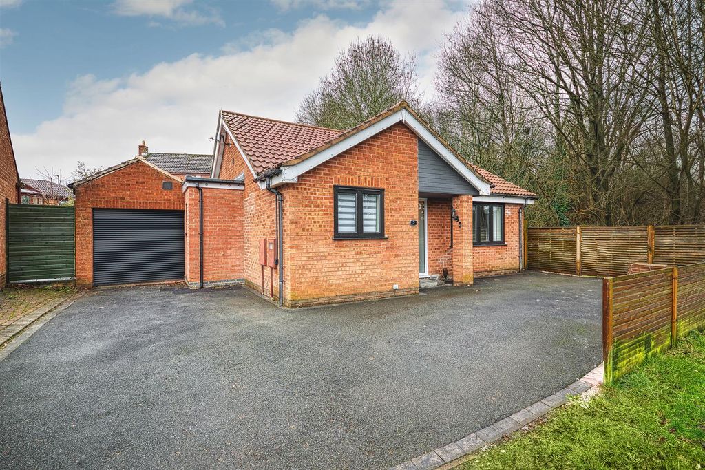 Property photo 1 of 30 E92A4698_Hdr.Jpg