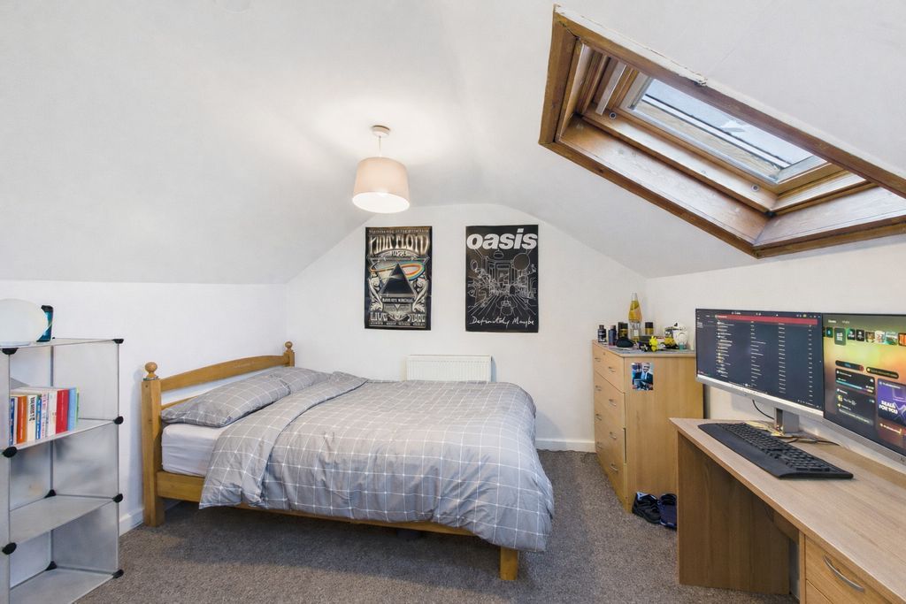 Property photo 2 of 8 Photo 20