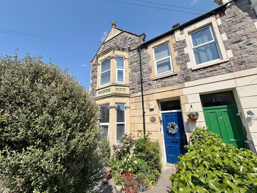 Property photo 1 of 16 Front