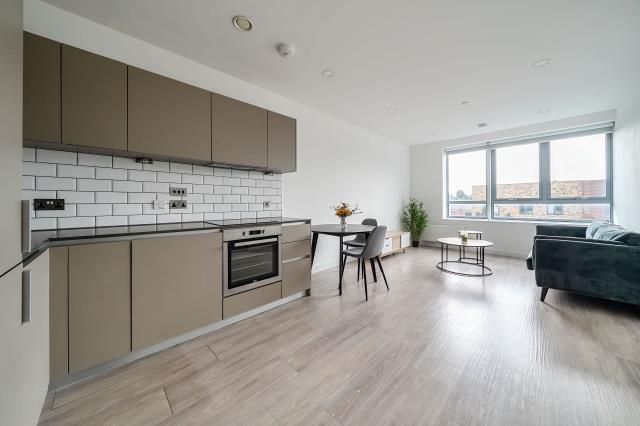 Property photo 1 of 15 Kitchen/Dining Area