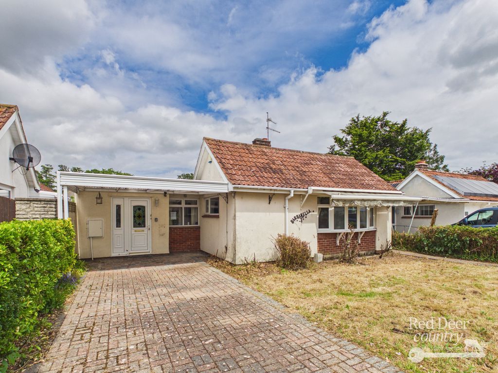 Property photo 1 of 18 Front