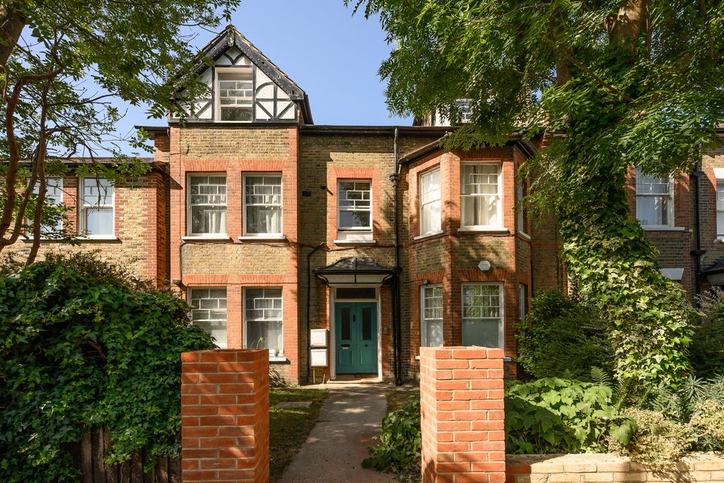 Property photo 1 of 8 Picture No. 24