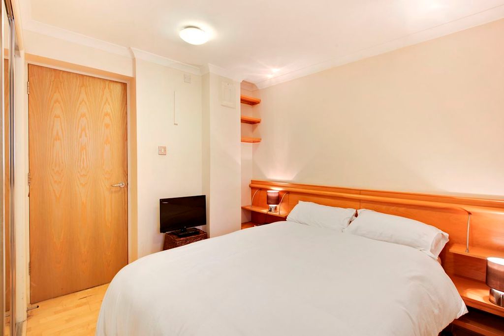 Property photo 3 of 6