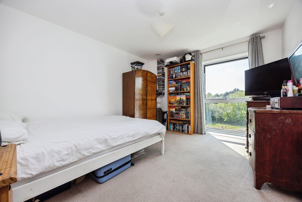 Property photo 3 of 20 Pbox-Img.Jpg
