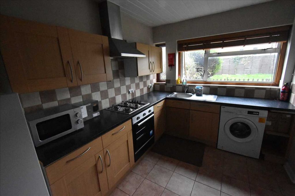 Property photo 2 of 3 Kitchen