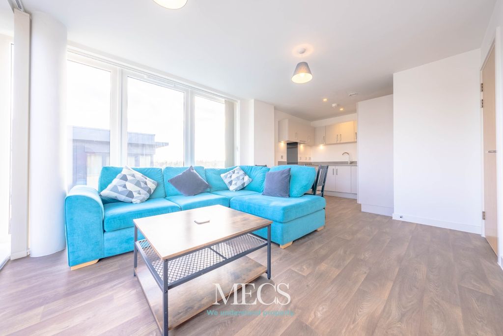 Property photo 3 of 9 4004323