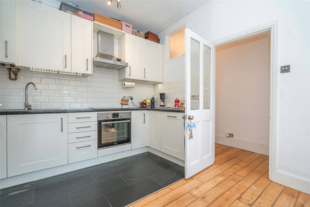 Property photo 3 of 13 Kitchen D