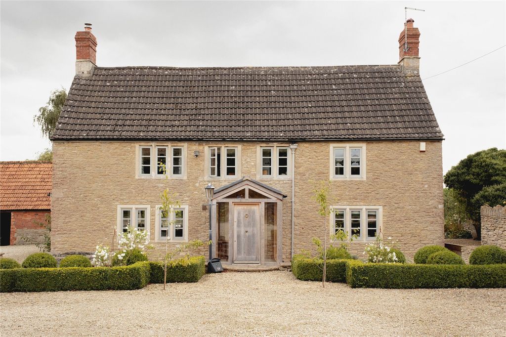 Property photo 2 of 32 Main House