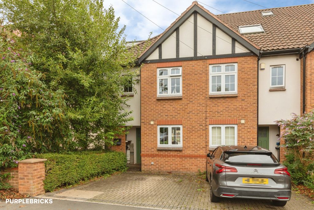 Property photo 1 of 29