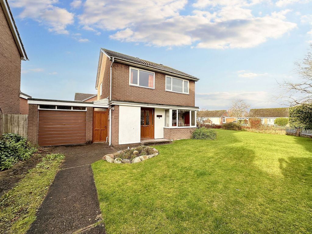 Property photo 2 of 16 Gelt Close