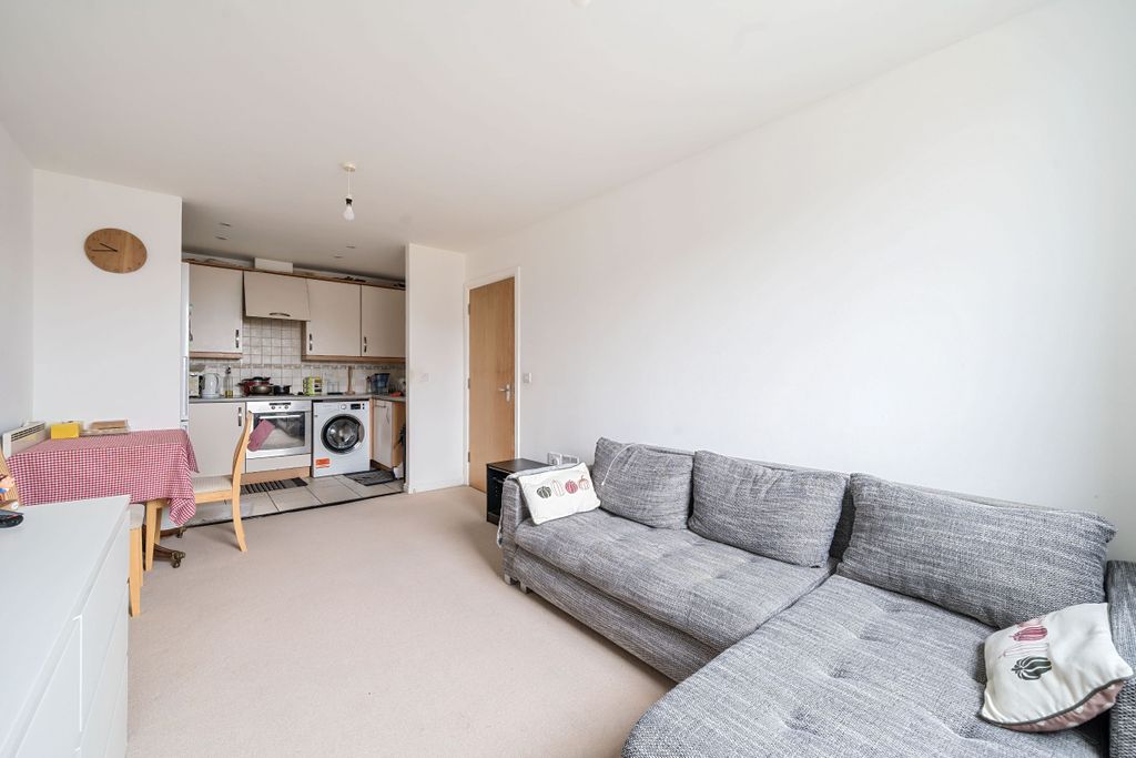 Property photo 2 of 7