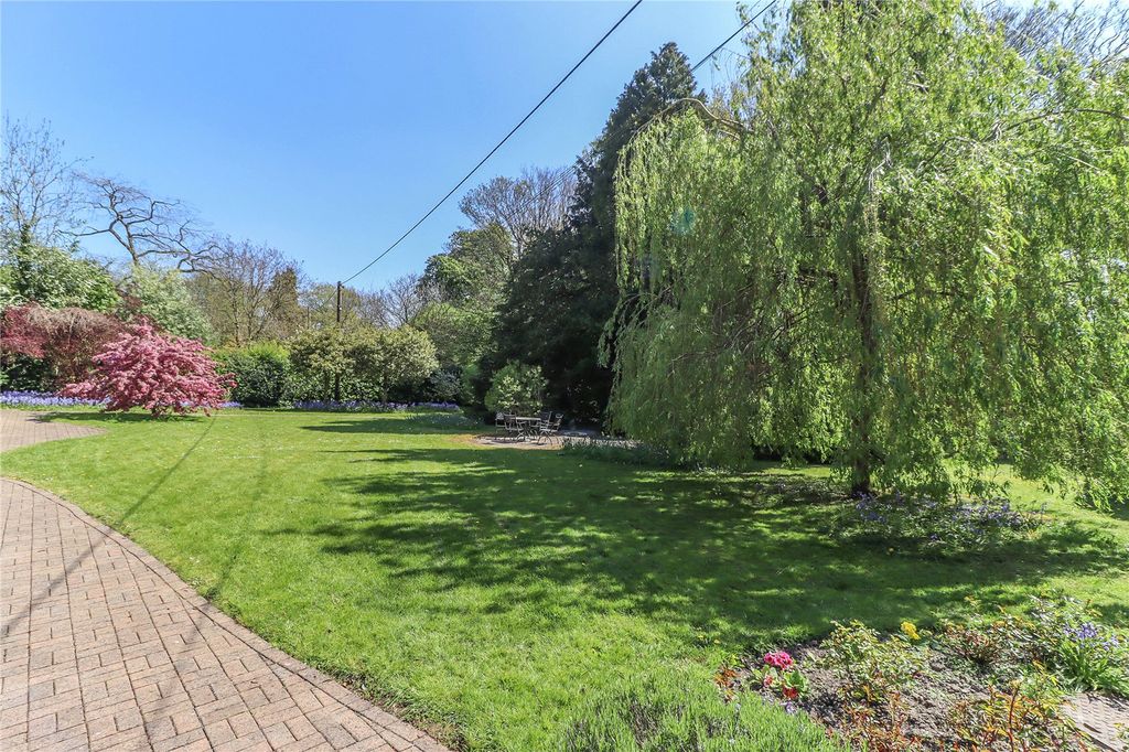 Property photo 2 of 36 Picture No. 81