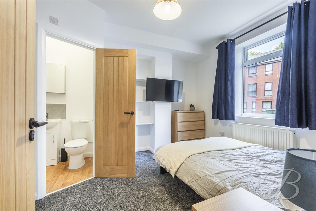 Property photo 3 of 13 CC55.Jpg