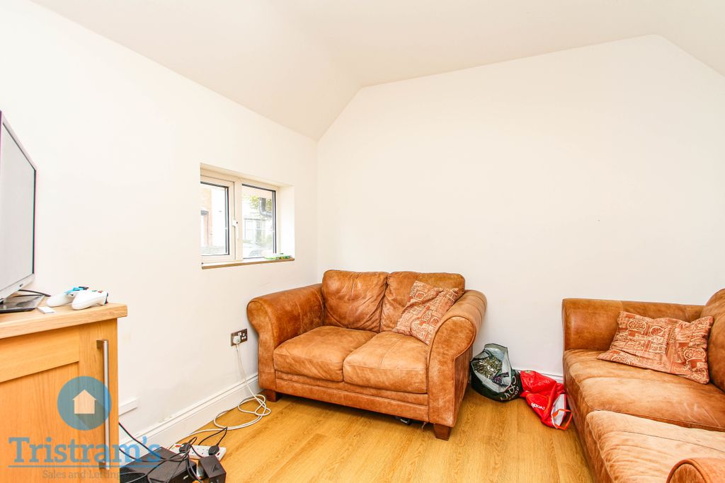 Property photo 3 of 24 Img_2612