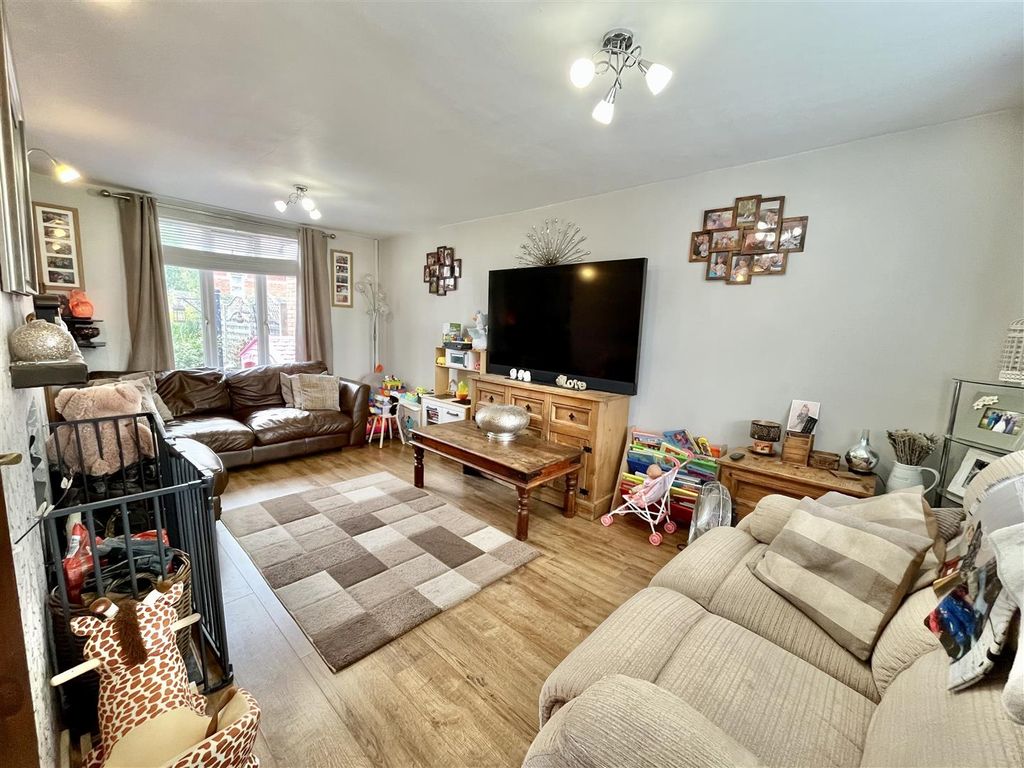 Property photo 3 of 22