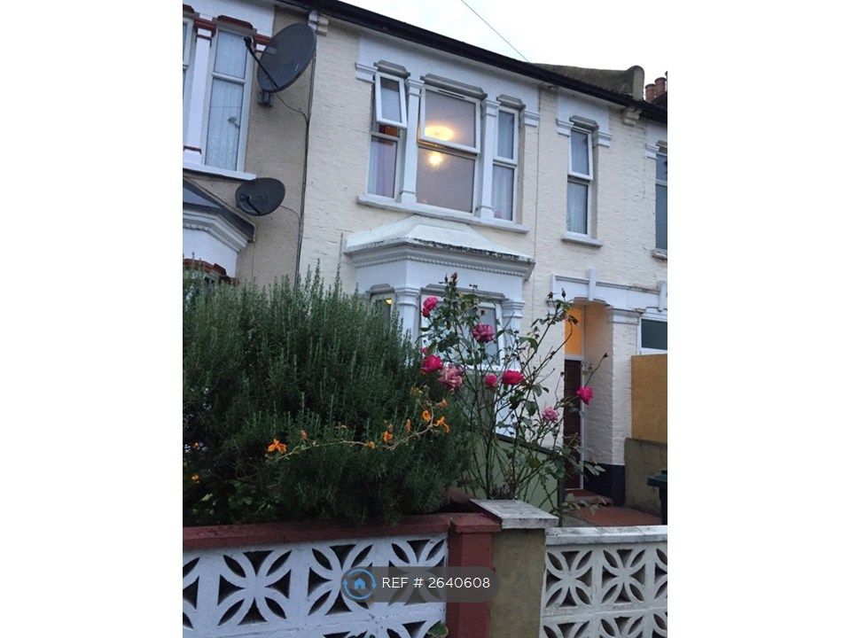 Property photo 2 of 18