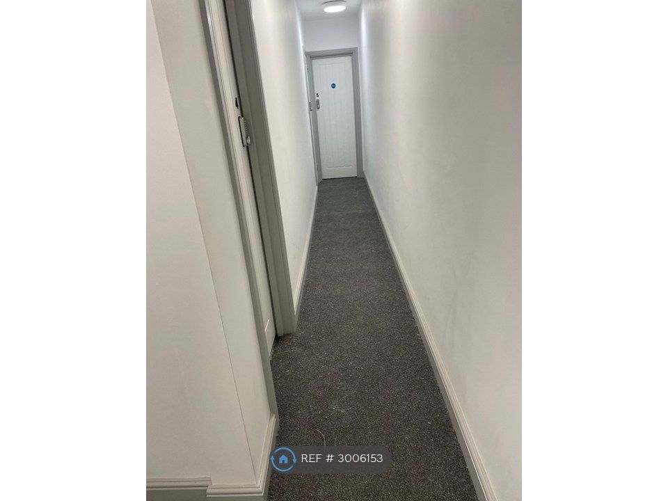 Property photo 2 of 29