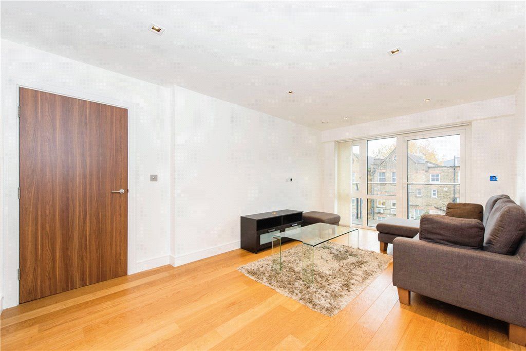 Property photo 2 of 17 Picture No. 30