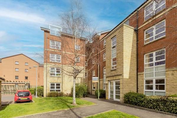 Property photo 1 of 11 Entrance To Block