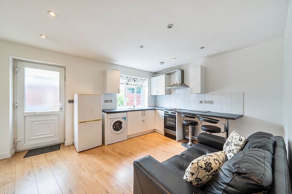 Property photo 3 of 12 Not Specified