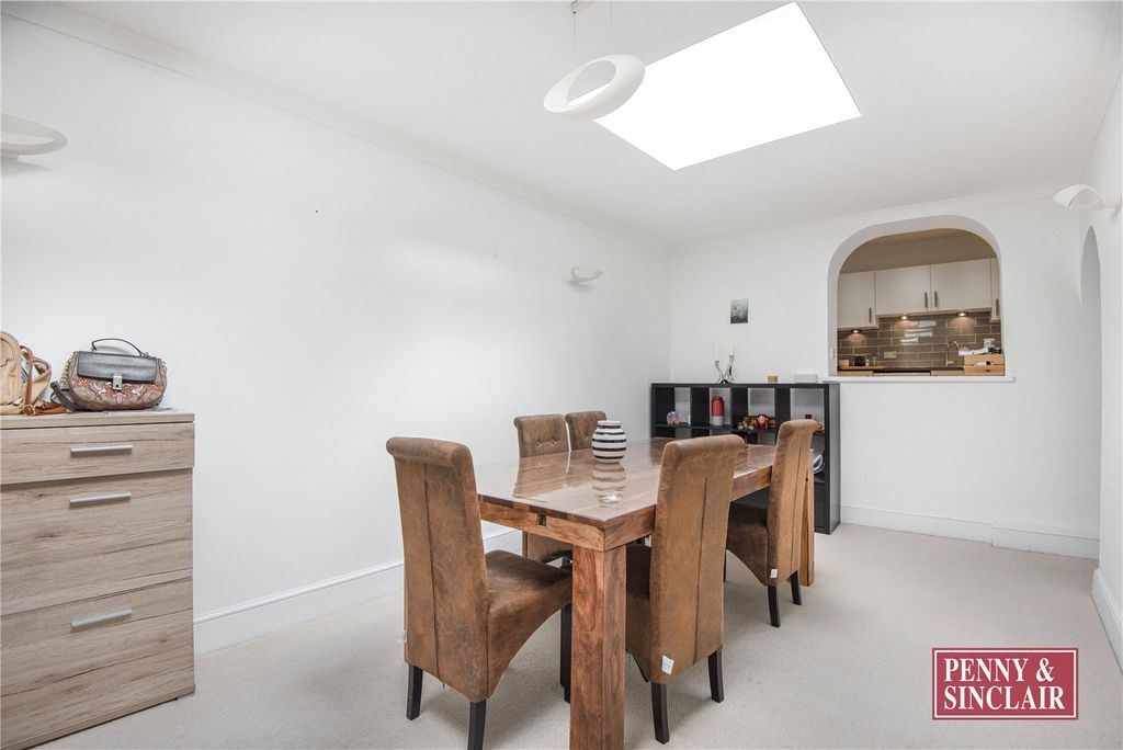Property photo 3 of 13 Picture No. 28