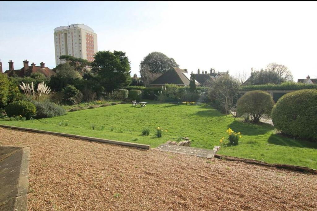 Property photo 3 of 14