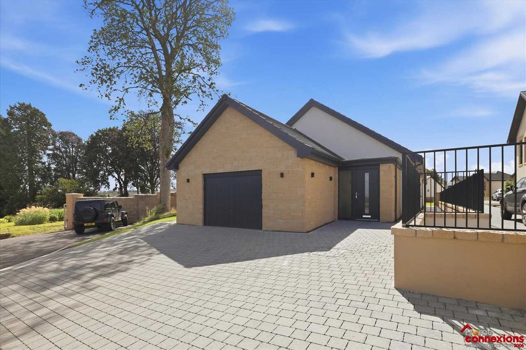 Property photo 2 of 33 Front External & Driveway