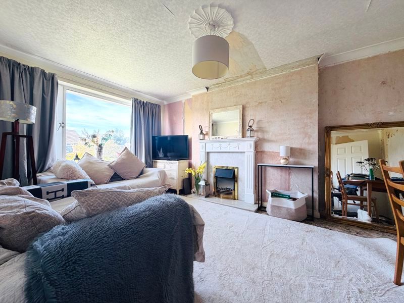 Property photo 3 of 12 Photo 11