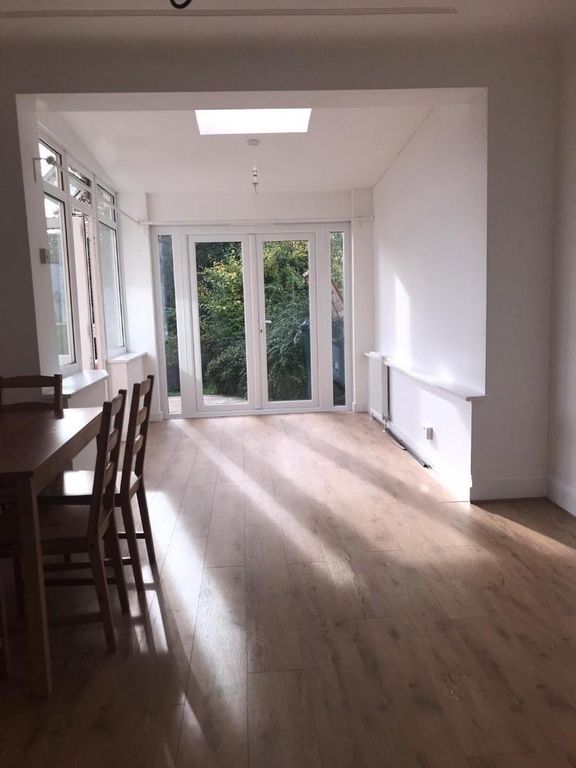 Property photo 1 of 9 01A6d5Ddb922E350966875d269Bed6914Cba317E54.Jpg