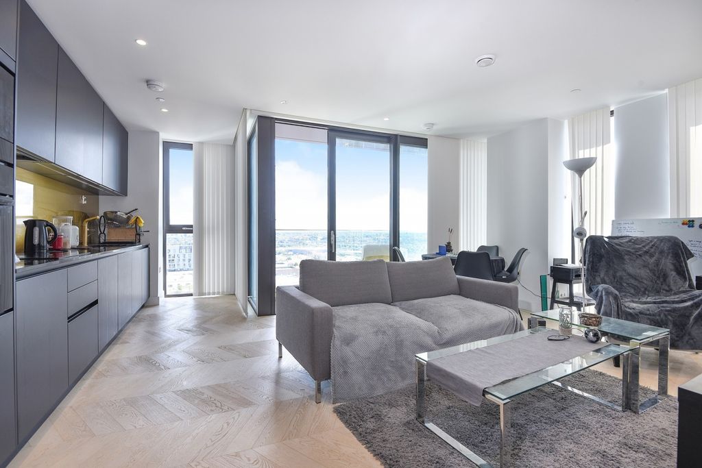 Property photo 1 of 14 Reception