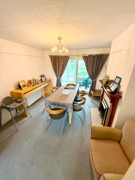 Property photo 3 of 21