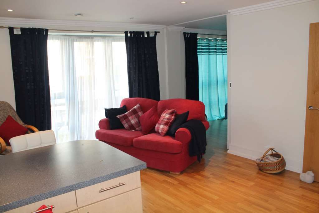 Property photo 3 of 6