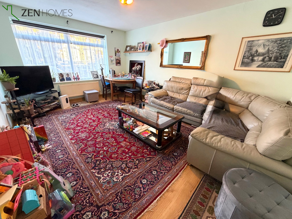 Property photo 2 of 12