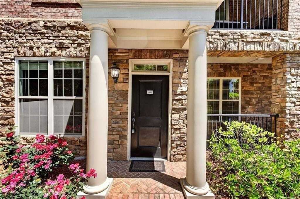 Property photo 1 of 31