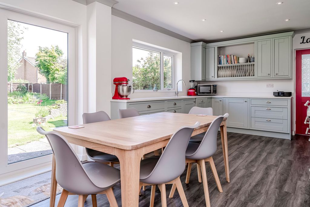 Additional image 16 of 3 bed detached bungalow for saleVicarsfields Road, Leyland PR25
