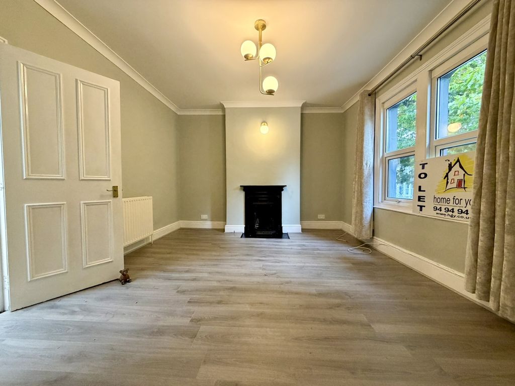 Property photo 1 of 11 Img_8461