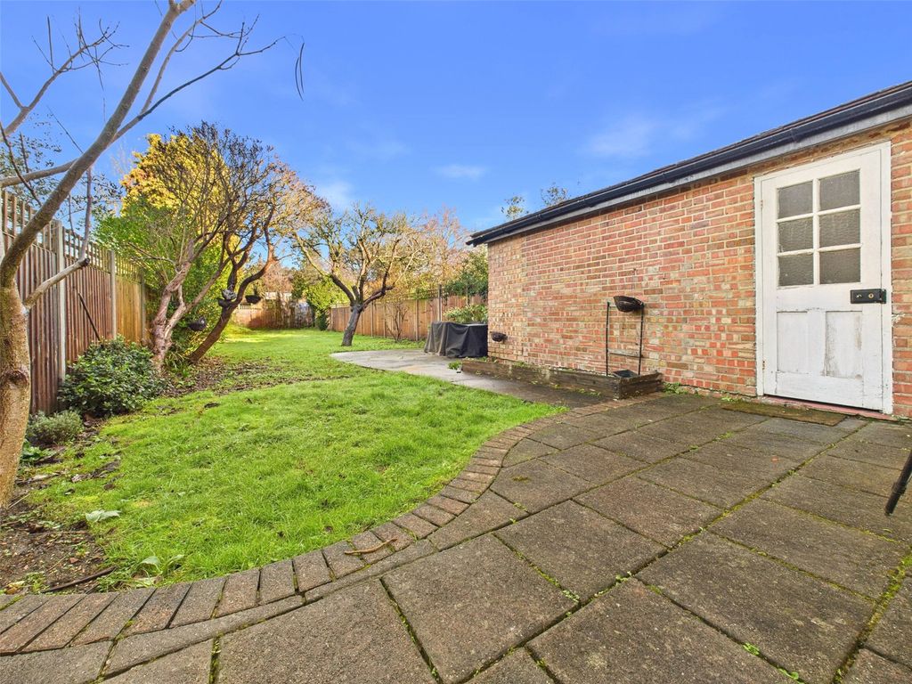 Property photo 2 of 29 Picture No. 43