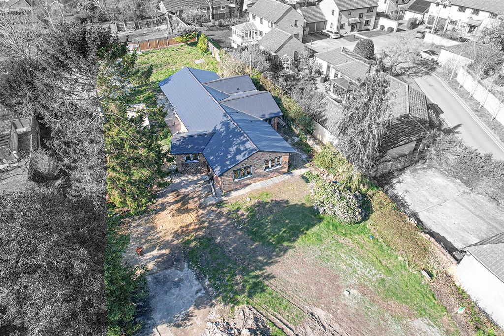 Property photo 2 of 7 Photo_1080296246_Dji_822_Jpg_12447121_0_2026351128