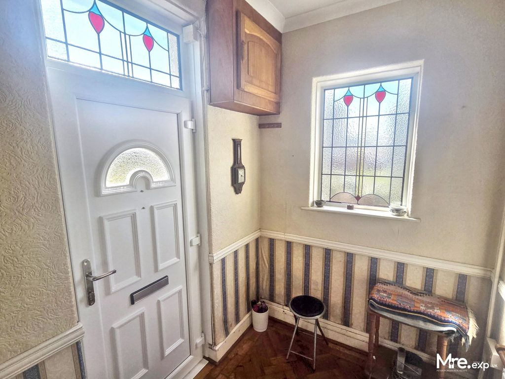 Property photo 3 of 29