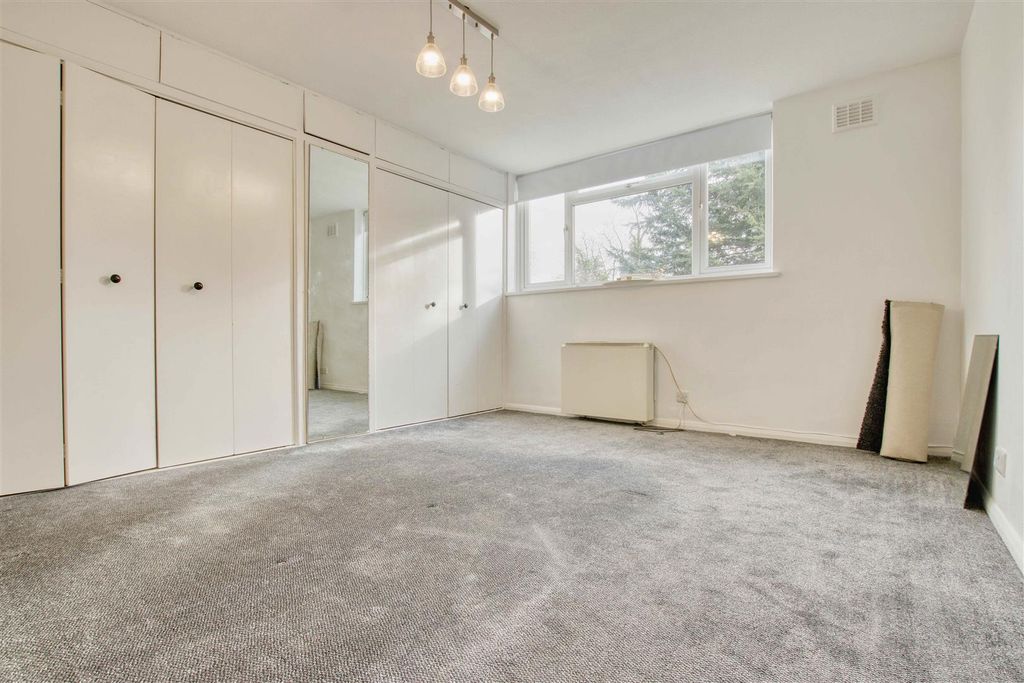 Property photo 3 of 6 2_Img_3347_2.Jpg