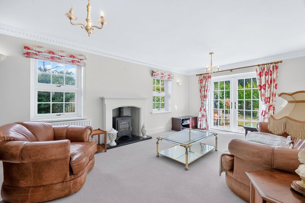 Property photo 3 of 21 Pbox-Img.Jpg