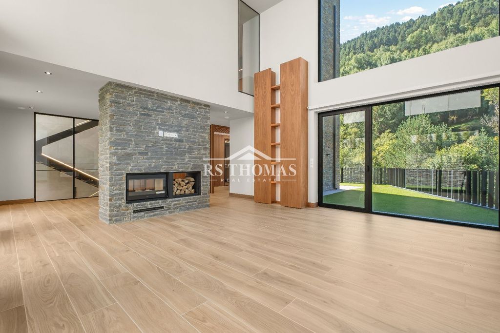 Property photo 1 of 29