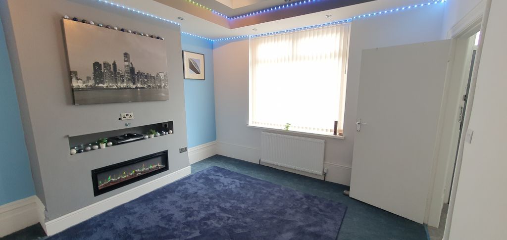 Property photo 3 of 32