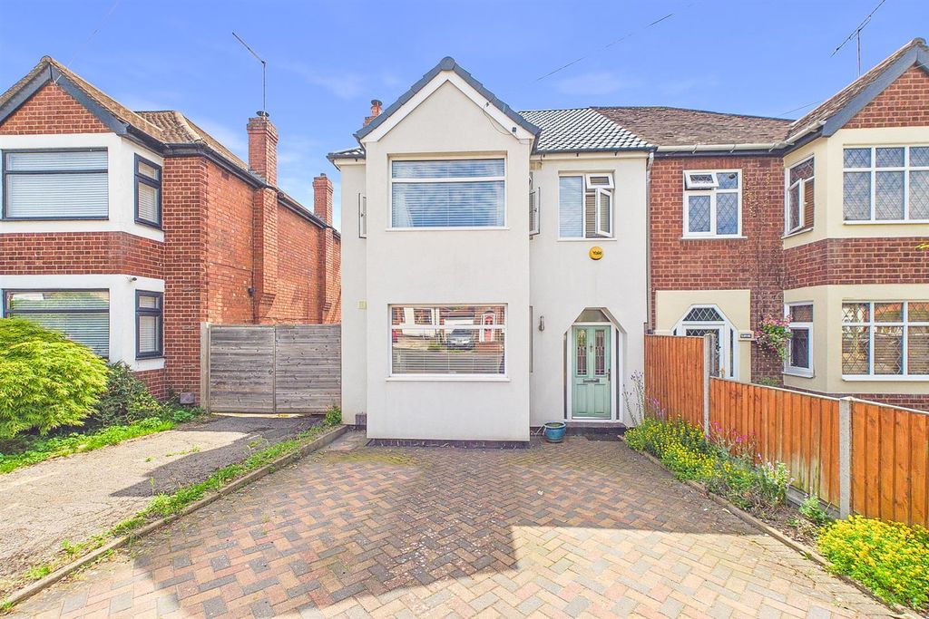 Property photo 1 of 15 Cam03736G0-Pr0300-Still021-2.Jpg