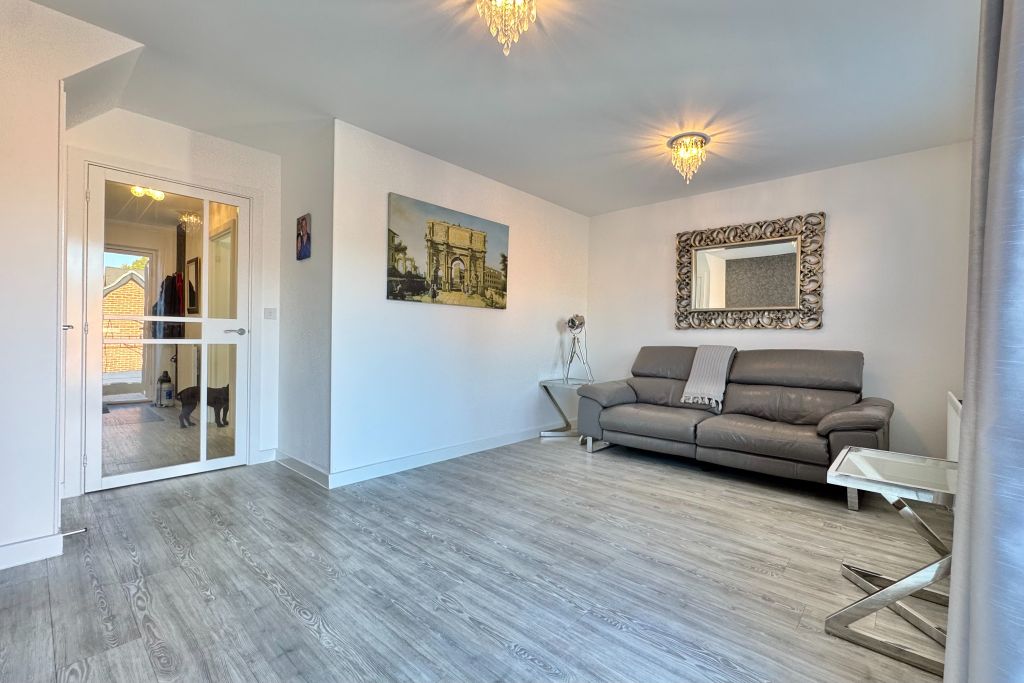 Property photo 2 of 17 Living Room